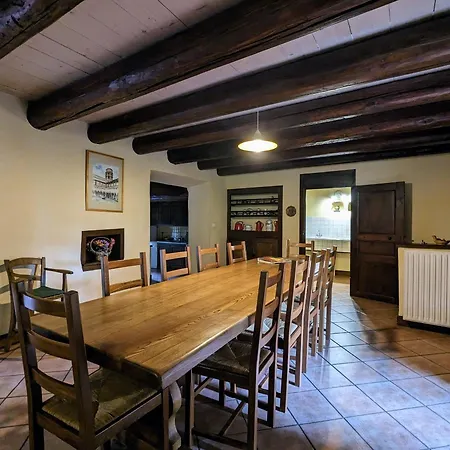 Holiday home Familial Avec Grande Terrasse A Auzat, Proche Baignades Et Sites Historiques - Fr-1-582-183 Villeneuve-d'Allier